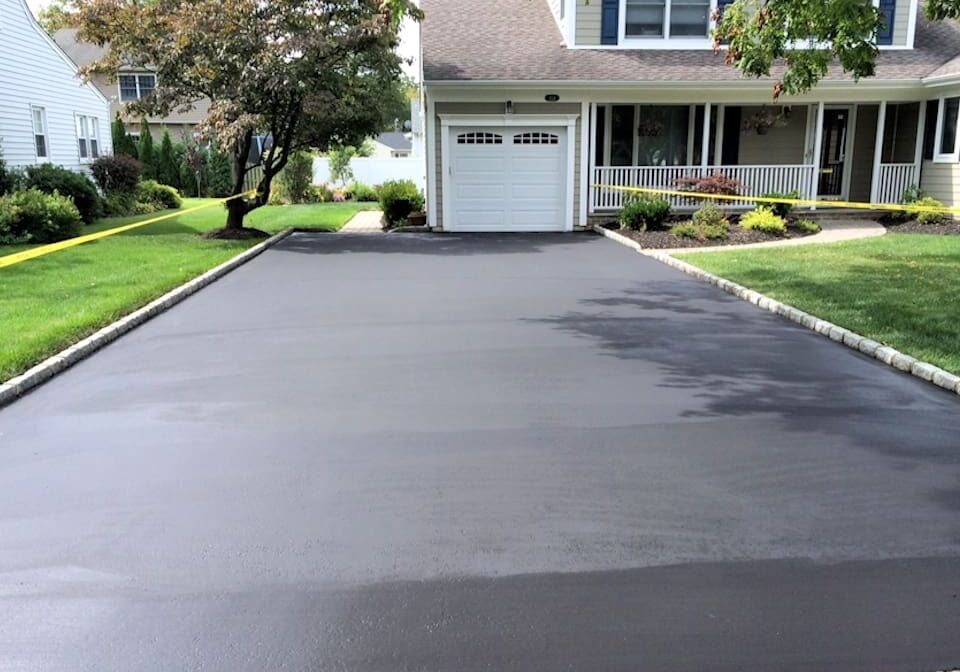 driveway-sealcoating-new